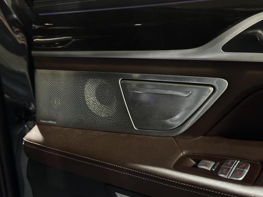 BMW 750Li xDrive High Executive 4.4 V8 7-serie 449pk 2017, XF-396-X