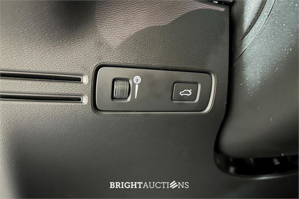 Volvo XC40 1.5 T3 Momentum 156pk 2018 (Origineel-NL), TS-939-D