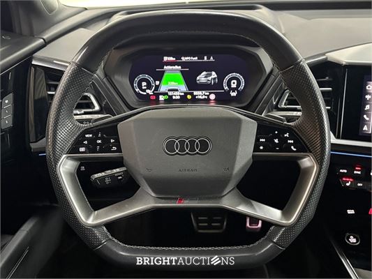 Audi Q4 50 Launch edition S Competition Quattro 77 kWh 2021 (Origineel-NL), N-031-PL