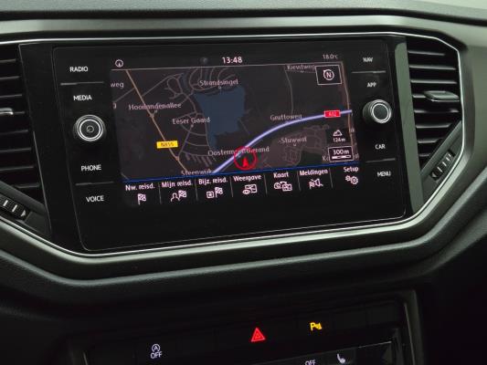 Volkswagen T-Roc Sport 1.5 TSI 150pk 2018, L-388-JZ