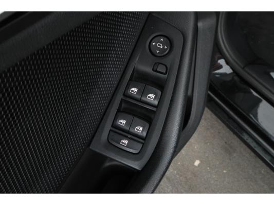 BMW 118i 1-serie High Executive Edition 141pk 2020 1-Serie, JVH-62-G