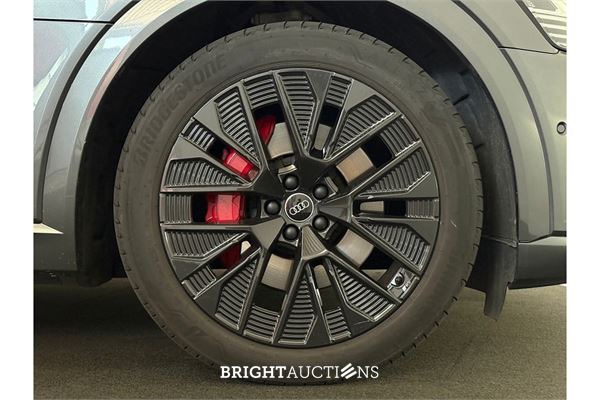 Audi Q8 55 S Edition Competition Quattro 115 kWh 2024 (Origineel-NL), Z-182-HF