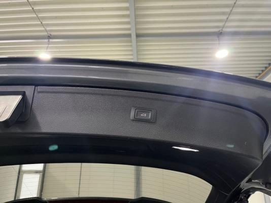 Audi Q5 50 TFSI e S edition 408pk 2021 (Origineel-NL), L-523-PS