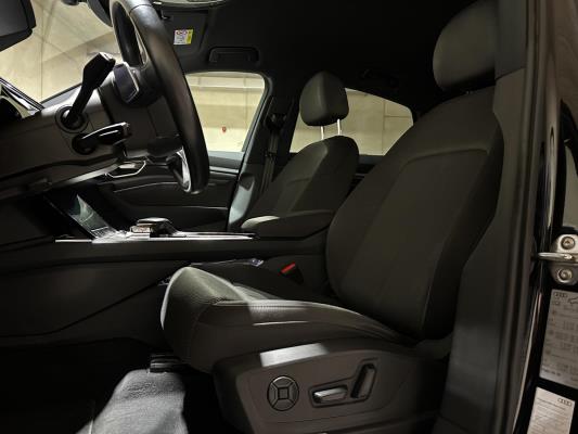 Audi e-tron Sportback 55 quattro Business edition 95 kWh 408pk 2020 (Origineel-NL+1e eigenaar), K-601-GZ