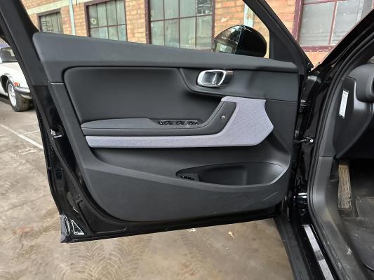 Polestar 2 Long Range Dual Motor Launch Edition 78kWh 408pk 2020 (Origineel-NL+1e eigenaar), J-090-TX