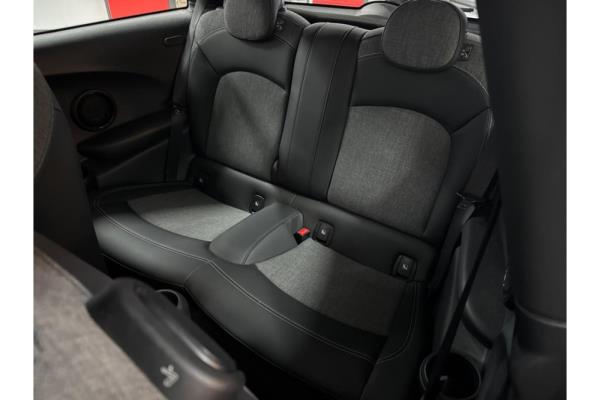 MINI Mini Classic 33 kWh 184pk 2022 (Origineel-NL), P-348-ZV