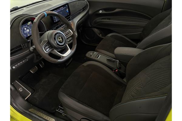 Fiat 500C Abarth Turismo 42 kWh 155pk 2025 (Origineel-NL), HSZ-26-J