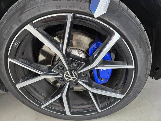 Volkswagen T-Roc 4Motion R 2.0 TSI 301pk 2022, JVZ-22-H