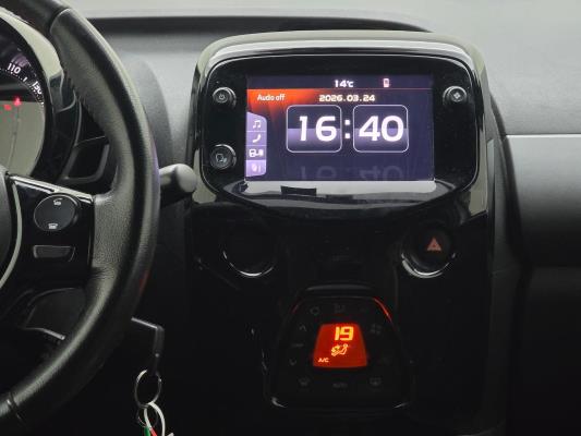 Toyota Aygo VVT-i x-cite ultimate 1.0 72pk 2022 (Origineel-NL), N-440-XN