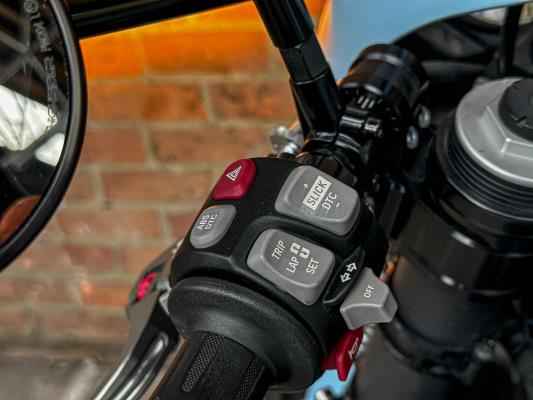 BMW S1000RR HP4 Cafe Racer 193pk 2013