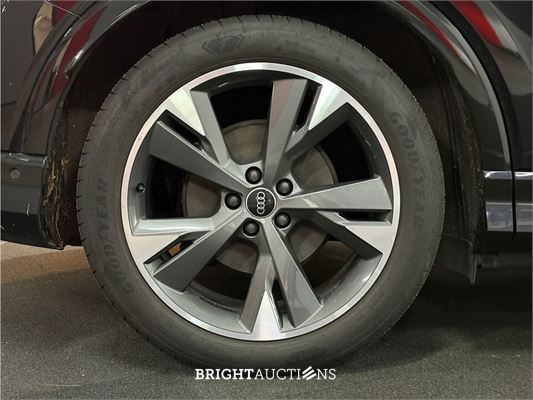 Audi Q4 40 S edition 77 kWh 2022 (Origineel-NL), R-864-KR
