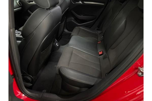 Audi A3 Limousine 35 CoD Advance Sport TFSI 149pk 2019 (Origineel-NL), ZL-485-D