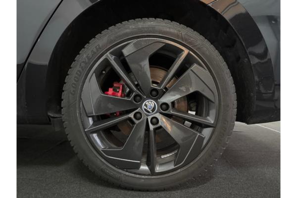 Škoda Octavia Combi RS iV PHEV Business 1.4 TSI 258pk 2021 (Origineel-NL), N-280-KK