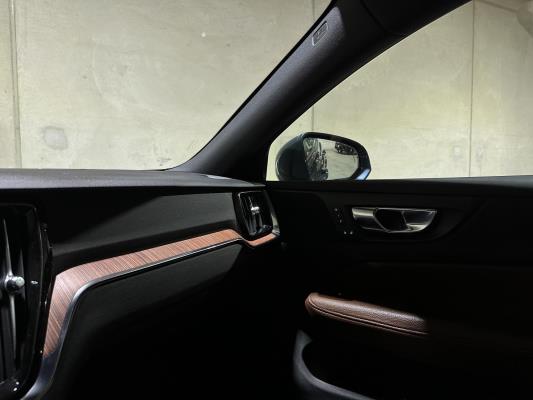 Volvo V60 Cross country Soft Hybride 2.0 B5 AWD pro 261pk 2020 (Origineel-NL), J-188-VT