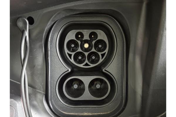 Jeep Avenger 1. Auflage 54 kWh 156hp 2023 (Original-NL), X-820-DP