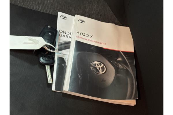 Toyota Aygo-X VVT-i MT 1.0 72pk 2023 (Origineel-NL), T-286-GJ