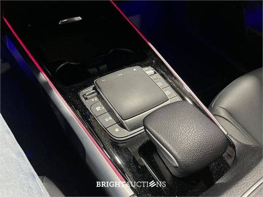 Mercedes-Benz EQB 25067 Luxury Line 67 kWh 190pk 2022 (Origineel-NL) EQB-Klasse, R-634-KH