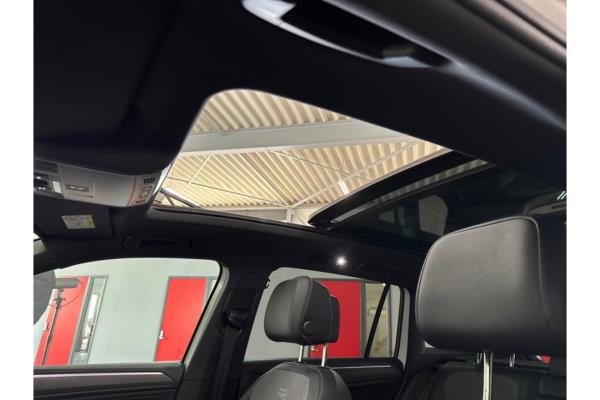 Volkswagen Tiguan R-Line Business 1.5 TSI 149pk 2023 (Origineel-NL), S-564-RH