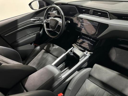 Audi Q8 e-tron 50 quattro Advanced Edition 95 kWh 340pk 2023 (Origineel-NL), T-629-HS