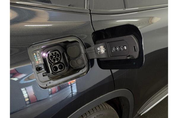 BMW iX3 High Executive 80 kWh 286pk 2021 (Origineel-NL), N-480-TS