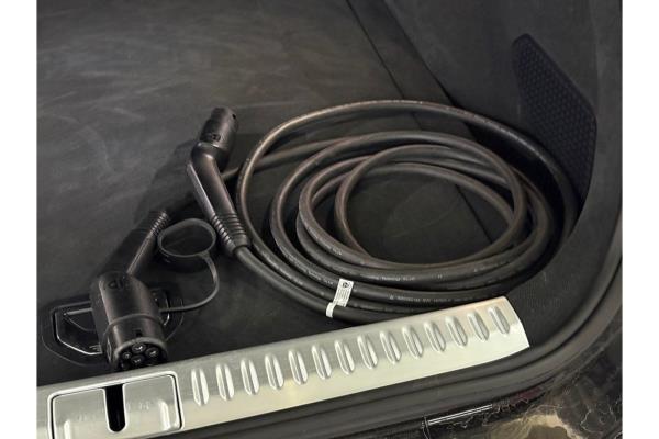 Lotus Eletre EDS 450 4WD 112 kWh 612pk 2023 (Origineel-NL), X-319-JJ