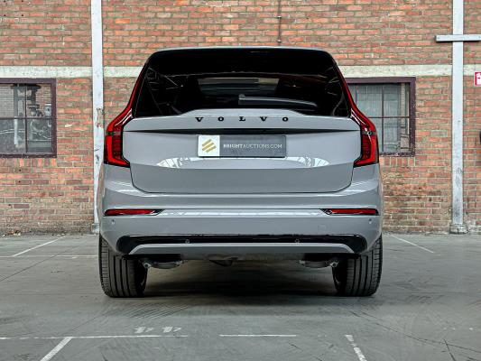 Volvo XC90 T8 AWD Plus Dark 457pk 2025 7-Persoons (1.100 KM) Fabrieksgarantie
