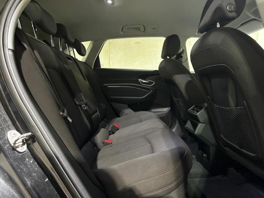 Audi e-tron 50 Quattro Launch Edition 71 kWh 313pk 2019 (Origineel-NL), G-370-ZV