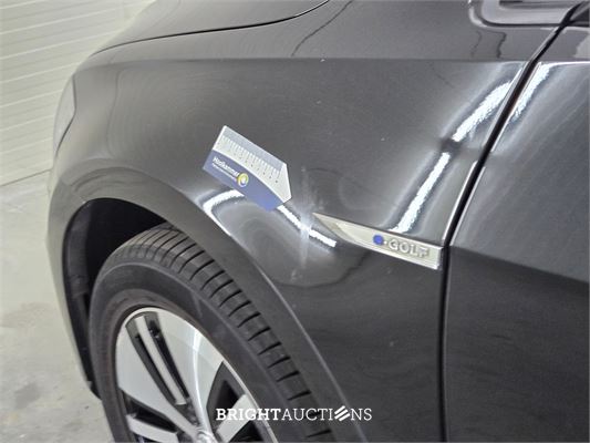 Volkswagen Golf e- e 136pk 2018 (Origineel-NL), TX-203-J