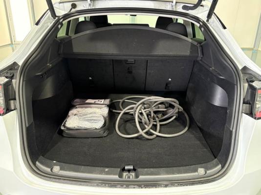 Tesla Model Y RWD 58 kWh 238pk 2023 (Origineel-NL), T-886-GX