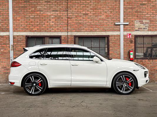 Porsche Cayenne Turbo 4.8 V8 500PK 2010 38.000KM!