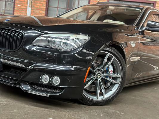 BMW ActiveHybrid7 F04 4.4 V8 465pk 2011