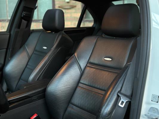 Mercedes-Benz E63 AMG 6.3 V8 -CARBON- 525pk 2010 (Origineel-NL), 47-LKB-6