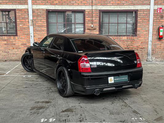 Chrysler 300C HEMI 5.7 V8 340PK 2005 