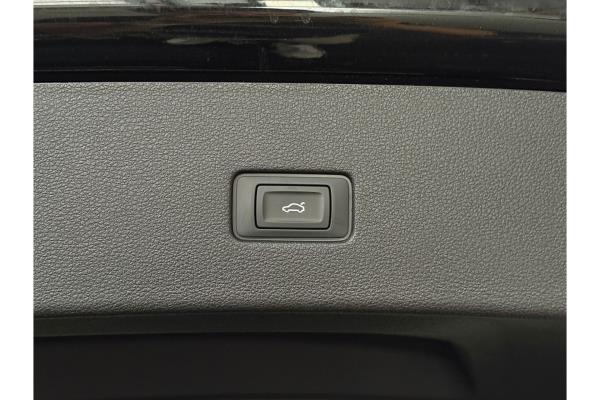 Audi SQ8 4.0 TFSI Quattro 507pk 2022, R-387-PH