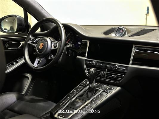 Porsche Macan Turbo 2.9 V6 441pk 2020, J-177-TT