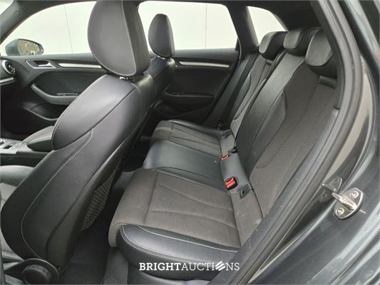 Audi A3 Sportback 35 CoD Sport S-Line Edition TFSI 150pk 2019 (Origineel-NL), ZL-686-Z