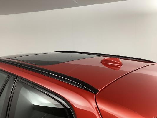 Volvo V60 B3 R-Design 2.0 163pk 2021 (Origineel-NL), L-711-FN