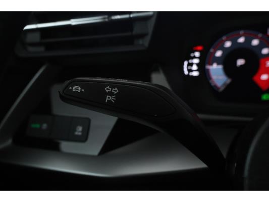 Audi A3 Sportback 30 S edition TFSI 122pk 2022, JLR-80-R