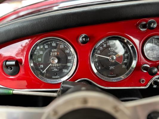 MG MGA Cabriolet 1957, BX-81-86
