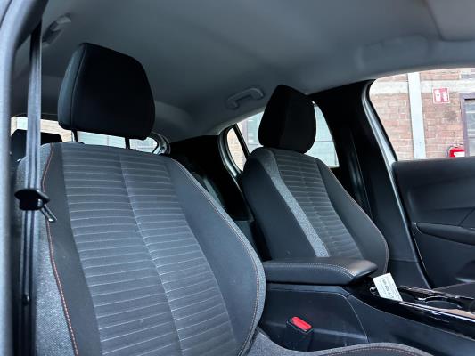 Peugeot e-208 EV Active Pack 50 kWh 136pk 2022 (Origineel-NL+1e eigenaar), P-507-VH