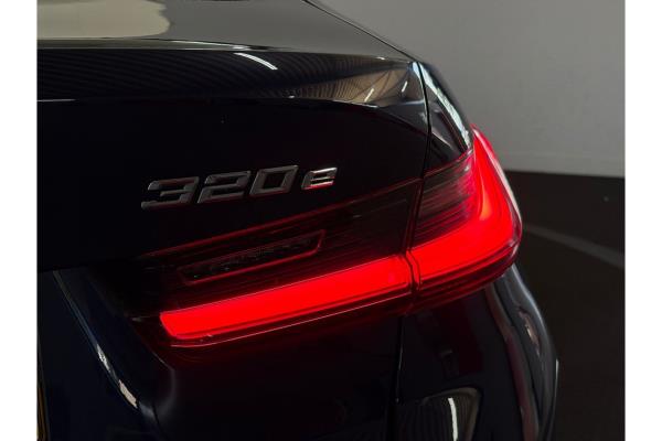 BMW 320e Business Edition Plus 276pk 2022 (Origineel-NL) 3-Serie, P-004-RS