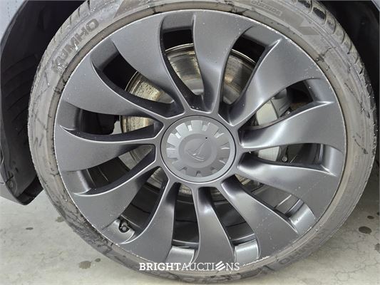 Tesla Model Y Long Range AWD 75 kWh 351pk 2021, R-745-PT