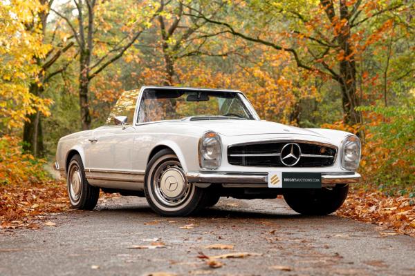 Mercedes-Benz 280 SL Pagode – Handgeschakeld – EU-uitvoering – 2.8 liter zes-in-lijn. 