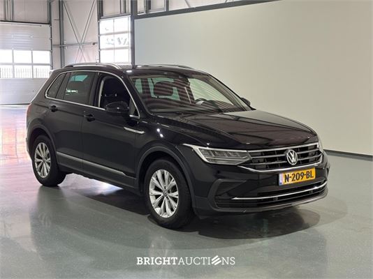 Volkswagen Tiguan Life Business 1.5 TSI 150pk 2021 (Origineel-NL), N-209-BL