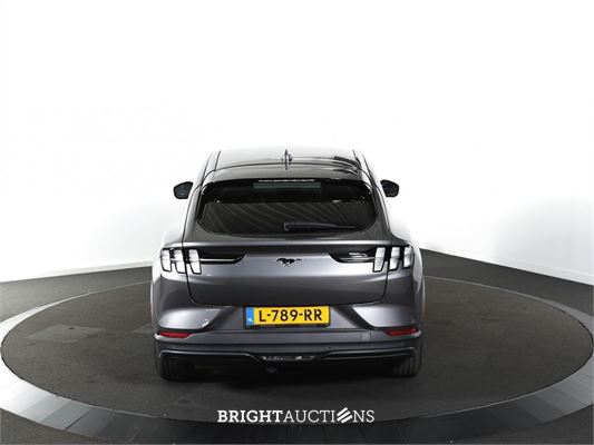 Ford Mustang RWD 75 kWh 2021 (Origineel-NL), L-789-RR