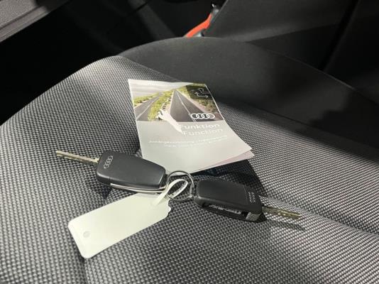 Audi Q2 30 Advanced edition TFSI 110pk 2022 (Origineel-NL), R-409-TP