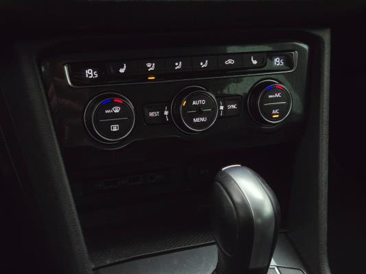 Volkswagen Tiguan ACT Highline Business R 1.5 TSI 150pk 2019, N-374-LX