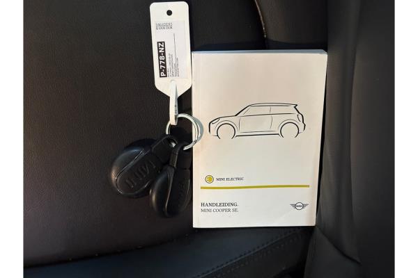 MINI Mini Business Edition 33 kWh 184pk 2022 (Origineel-NL), P-778-NZ