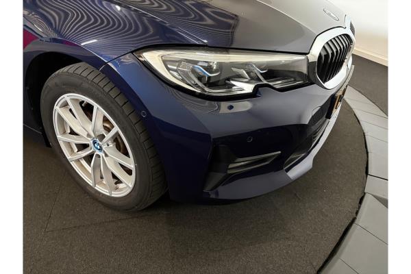 BMW 320e Business Edition Plus 276pk 2022 (Origineel-NL) 3-Serie, P-004-RS