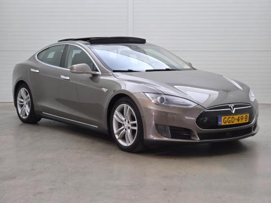 Tesla Model S Base 333pk 2015, GGD-49-B